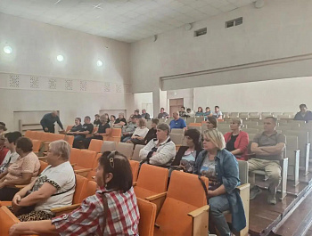 Глава района Андрей Кушнарёв провёл встречу с жителями села Липовка