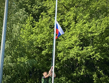 Глава района Андрей Кушнарёв поприветствовал участников зонального этапа соревнований «Кожаный мяч — Лига юных футболистов»