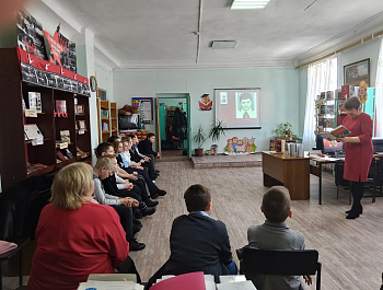 "Маленькие герои большой войны"                                                                                                  Огонёк памяти