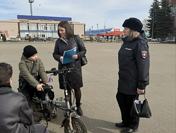 В Базарном Карабулаке прошел профилактический рейд по безопасности дорожного движения