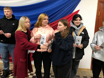 Культорганизатор РДК Карина Березина провела акцию «Алкоголю скажем - НЕТ!»