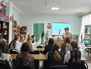 «Фронт ждал его стихов» Литературный вечер