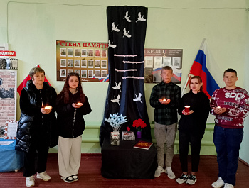 Большечечуйский СДК присоеденился к патриотической акции «Свеча памяти» 