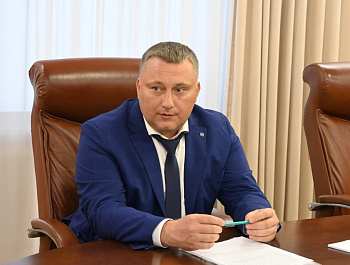 Губернатор Роман Бусаргин встретился с главой Балаковского района Сергеем Грачёвым