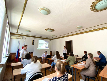Глава района Н.В. Трошина приняла участие в акции «Диктант Победы»