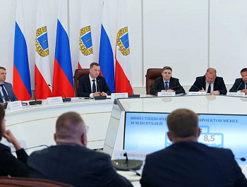 Губернатор Роман Бусаргин провел постоянно действующее совещание с участием зампредов и министров Правительства области, а также глав районов