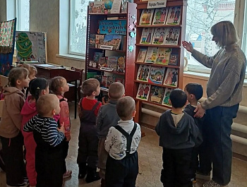 "Сказочный хоровод"                                                                                                                 Путешествие по сказкам народов России