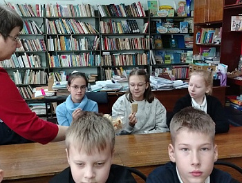 «Дыша одним дыханьем с Ленинградом»                                                                                                                            Час памяти