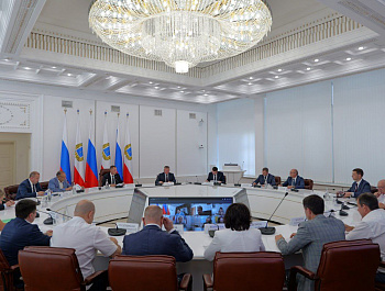 Губернатор Саратовской области Роман Бусаргин провел совещание по подготовке районов к предстоящему осенне-зимнему периоду и отопительному сезону