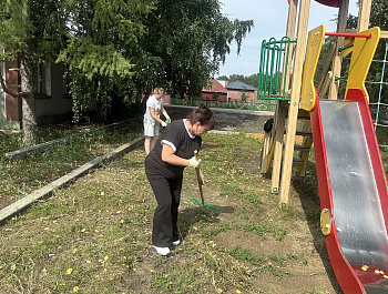 «Чистый четверг»                                                                                                            Акция