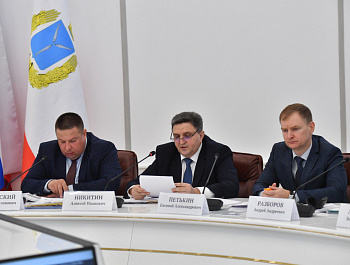 Губернатор Роман Бусаргин на постоянно действующем совещании анонсировал ежегодный отчет перед депутатами Саратовской областной думы о работе Правительства. 