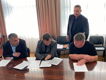 Глава района А. Д. Курочкин продолжает на постоянной основе проводить личные приёмы граждан