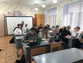 Kульторганизатор РДК Карина Березина провела акцию, направленную на ведение здорового образа жизни 