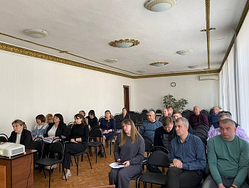 Сегодня под председательством главы Базарно-Карабулакского района Н.В. Трошиной прошло постоянно действующее совещание