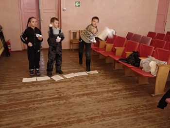 На базе Большесодомского СДК 16 января прошла игра- викторина под названием,, Кто грустит в новый год,,