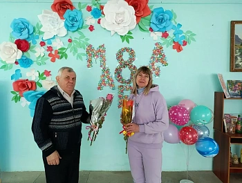 Работники Ключевского СДК присоединились к Всероссийской акции "Вам, любимые!", приуроченной к празднованию Международного женского дня