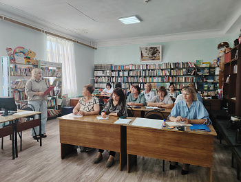 В рамках культурно-исторического форума «Россия. Саратов. Культура» МБУК «Базарно-Карабулакская МЦБ» организовала круглый стол «Великий дар поколениям: сила печатного слова».