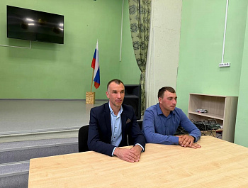 Глава администрации Яковлевского муниципального образования Ринат Тугушев встретился с работниками социальной сферы