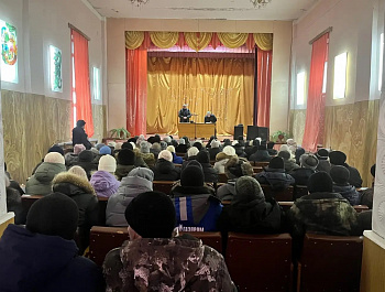 Вчера глава администрации Шняевского муниципального образования Юрий Юртаев вместе с главой МО Игорем Курышовым провели собрание жителей по выдвижению инициативного проекта, касающегося ремонта системы водоснабжения, для участия в региональной программе п